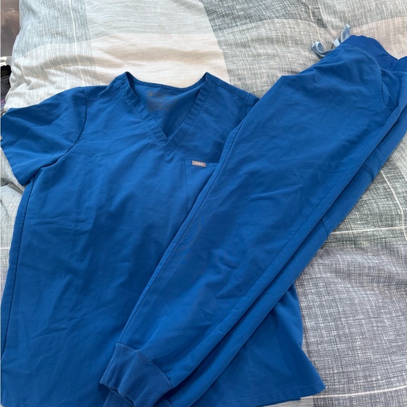 Blue Scrub Set - Picture 1 of 2